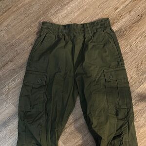 Women’s Olive Green Cargo Pants